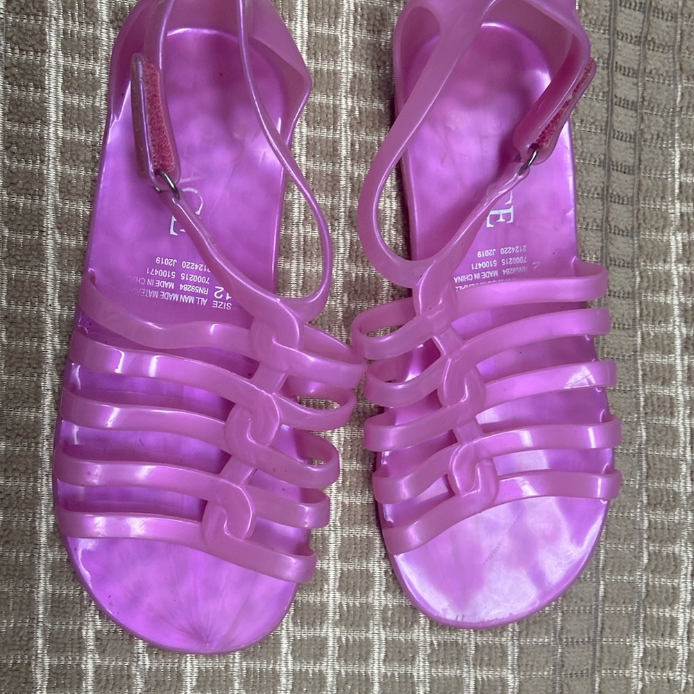 Children‘s place Sandals super cute.